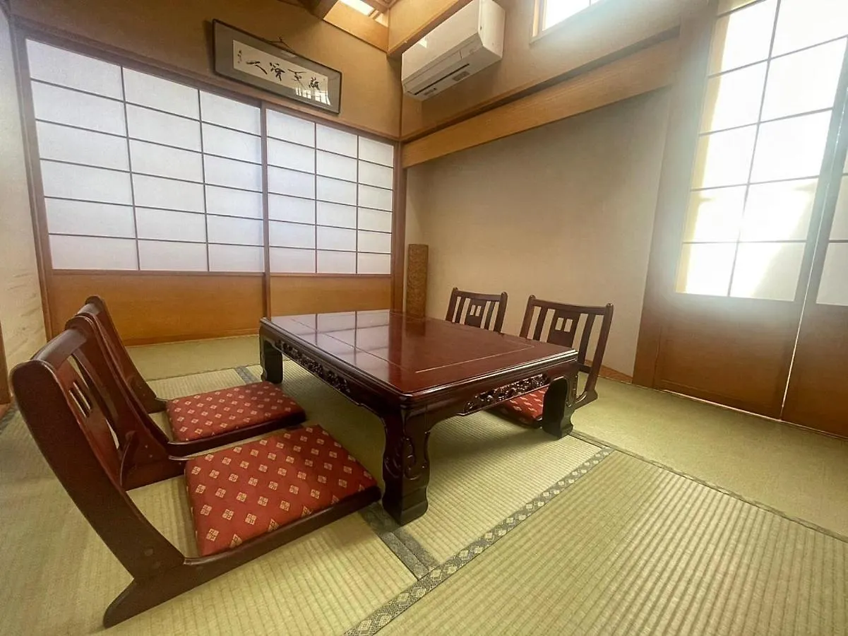 Semesterbostad 24時間源泉掛け流しguest House Belle Hakone Japan