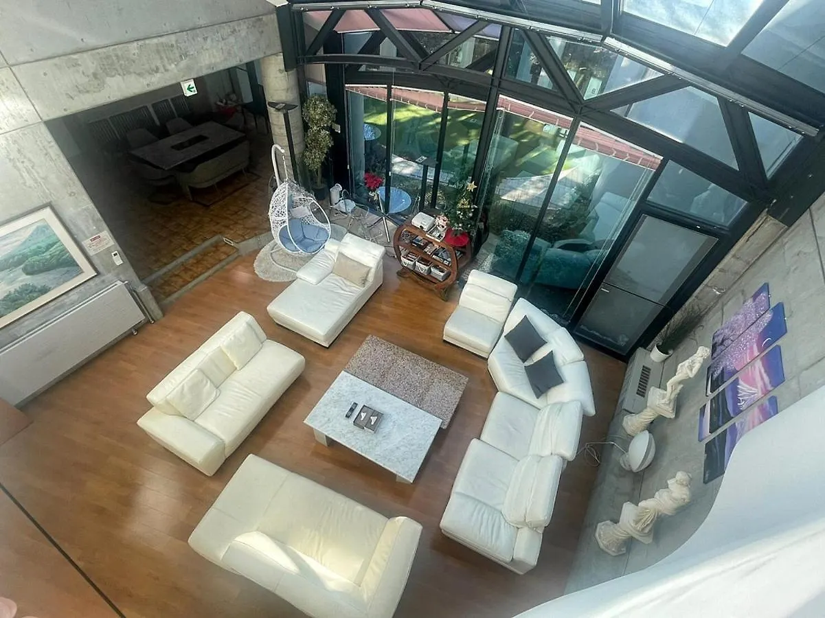24時間源泉掛け流しguest House Belle Hakone 0*,